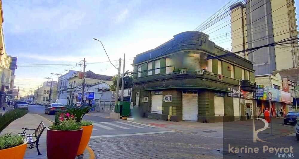 Prédio Inteiro à venda com 3 quartos, 352m² - Foto 1