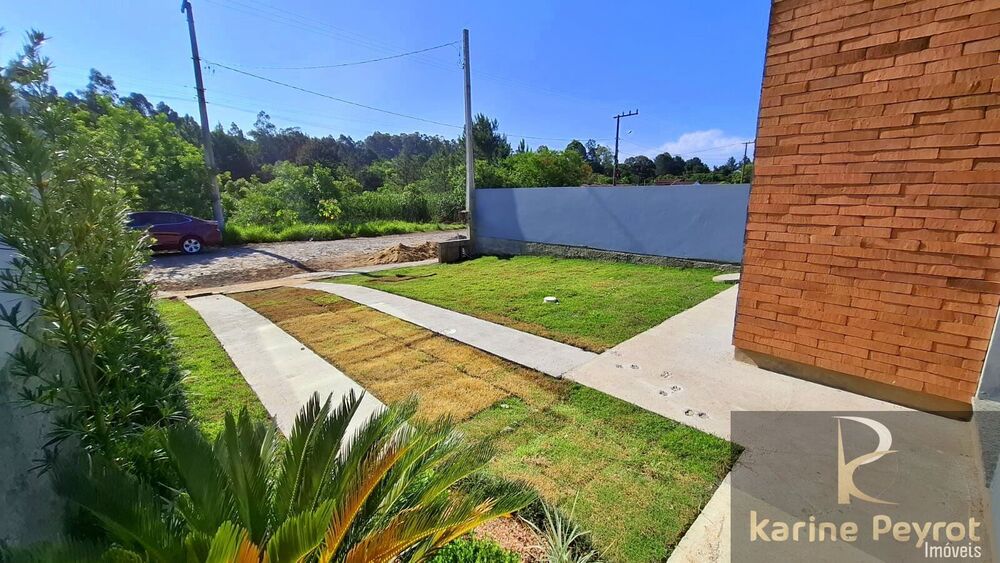 Casa à venda com 3 quartos, 58m² - Foto 7