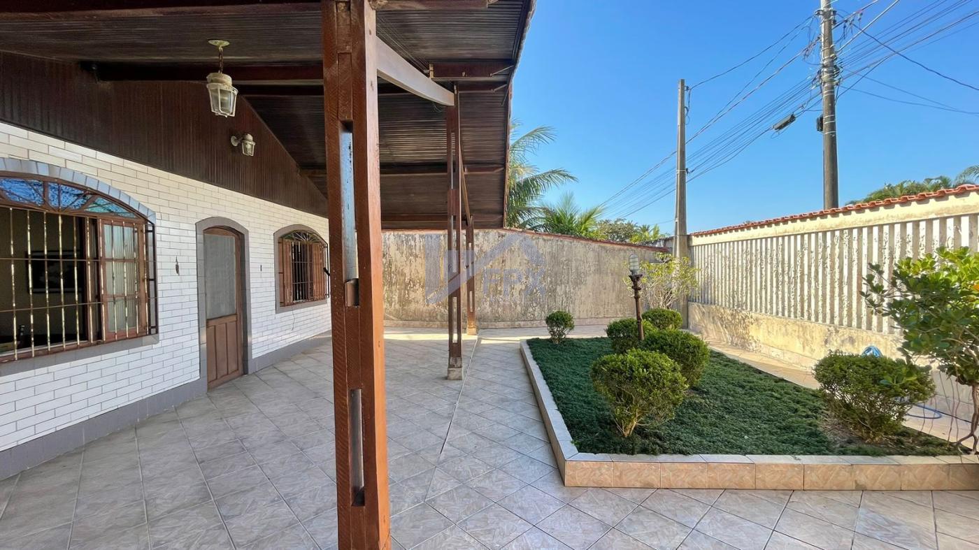 Casa à venda com 2 quartos, 190m² - Foto 4