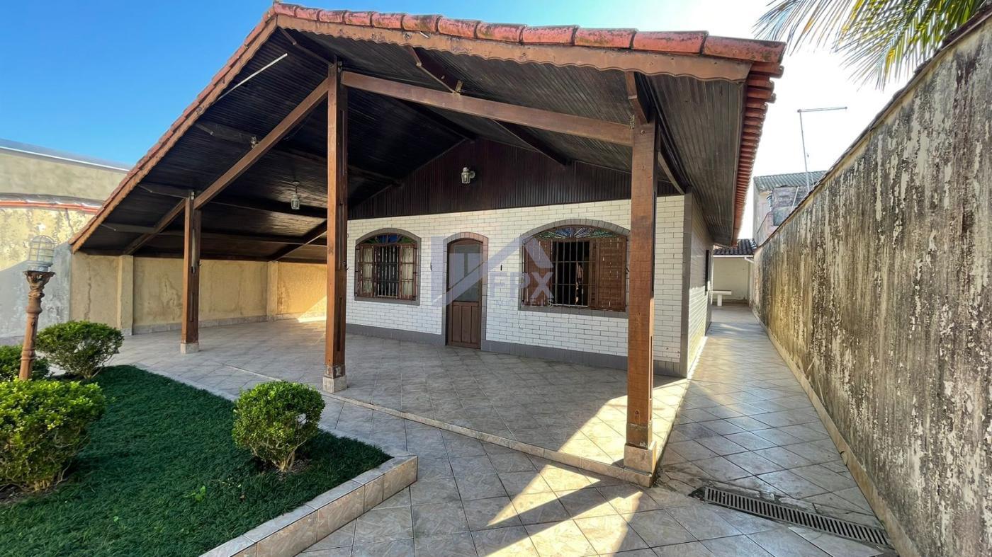 Casa à venda com 2 quartos, 190m² - Foto 1