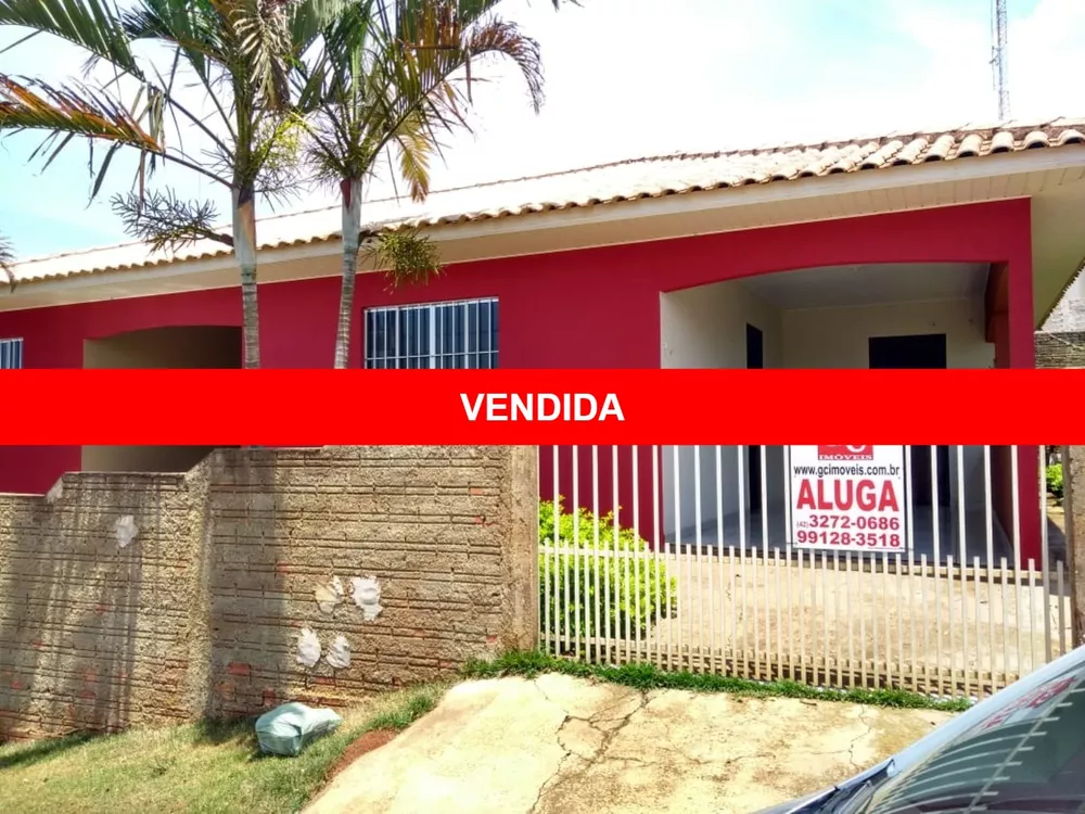 Casa à venda com 3 quartos - Foto 1