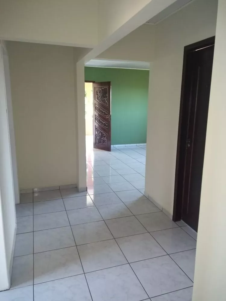 Casa à venda com 3 quartos - Foto 4