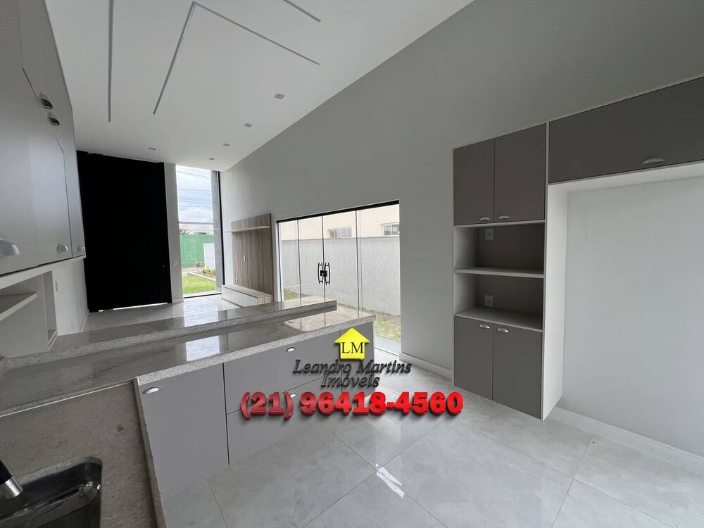 Casa à venda com 4 quartos, 360m² - Foto 2