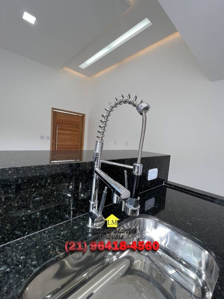 Casa à venda com 3 quartos, 240m² - Foto 4
