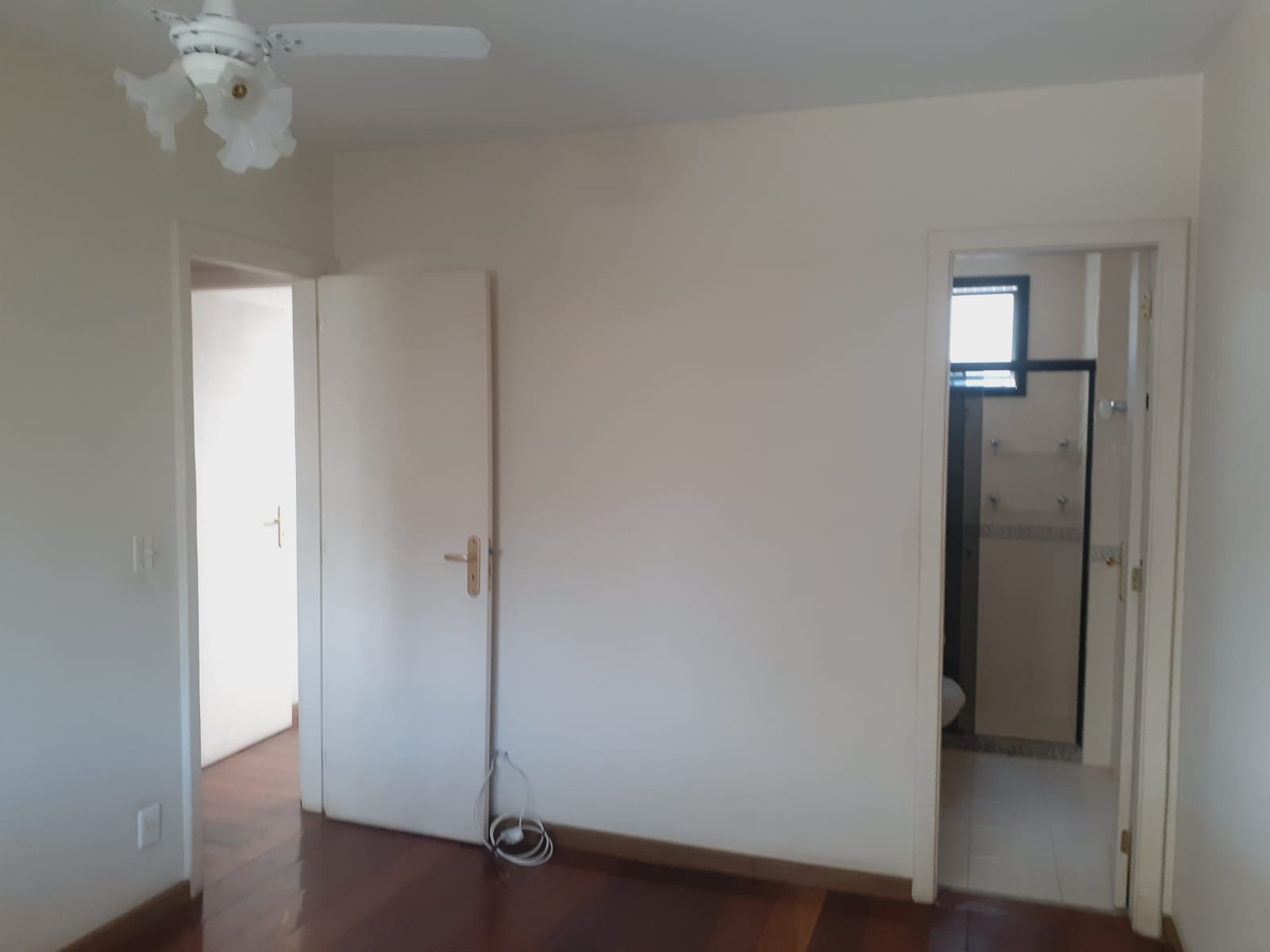 Apartamento à venda com 3 quartos, 125m² - Foto 10