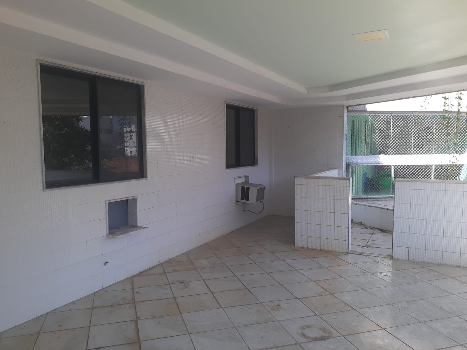 Apartamento à venda com 3 quartos, 125m² - Foto 4