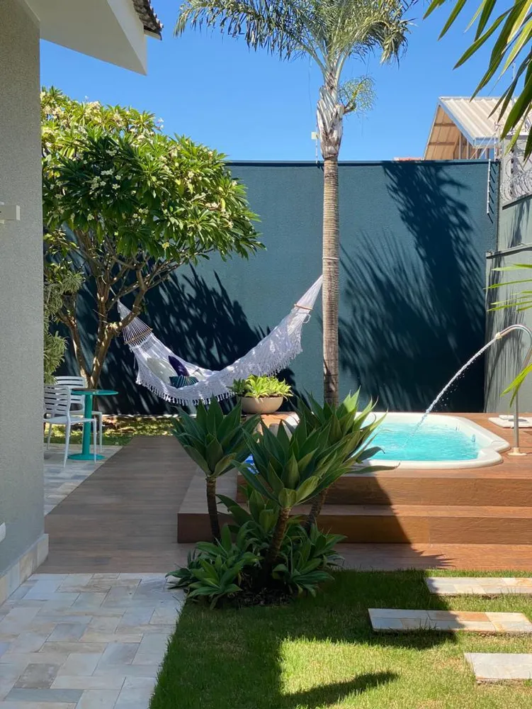 Casa, 3 quartos, 304 m² - Foto 1