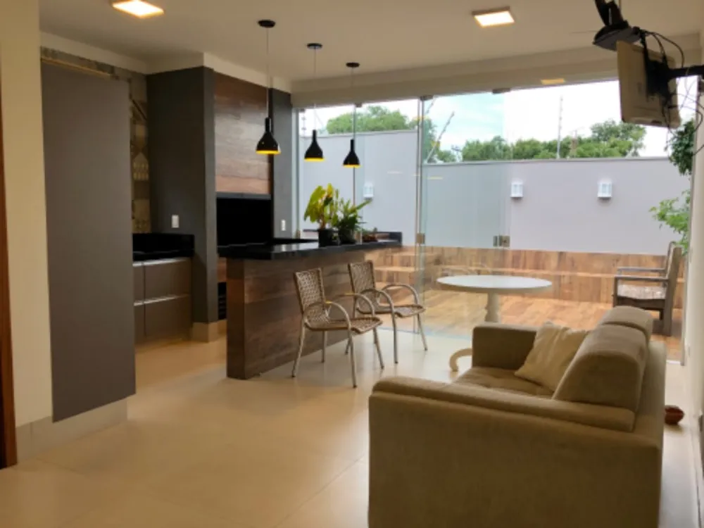 Casa, 3 quartos, 172 m² - Foto 2