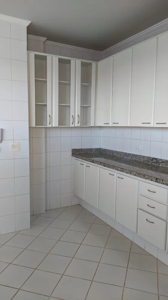 Apartamento, 3 quartos, 200 m² - Foto 2
