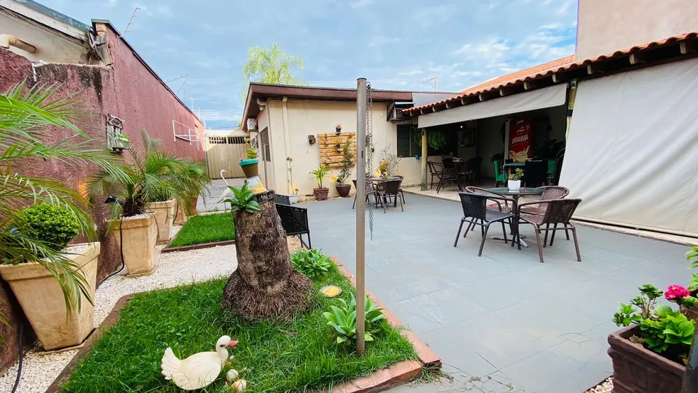 Casa, 3 quartos, 195 m² - Foto 2