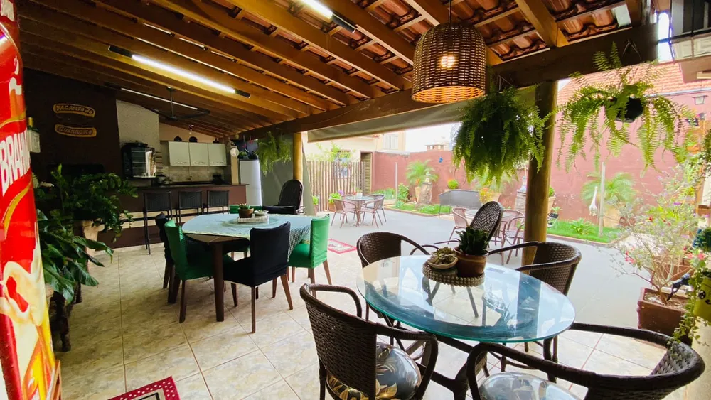 Casa, 3 quartos, 195 m² - Foto 1