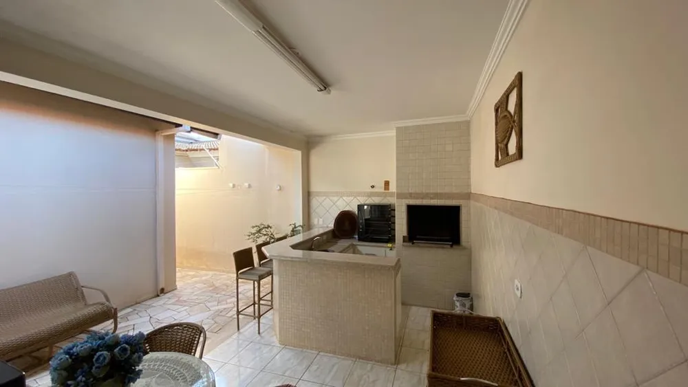 Casa, 3 quartos, 192 m² - Foto 1