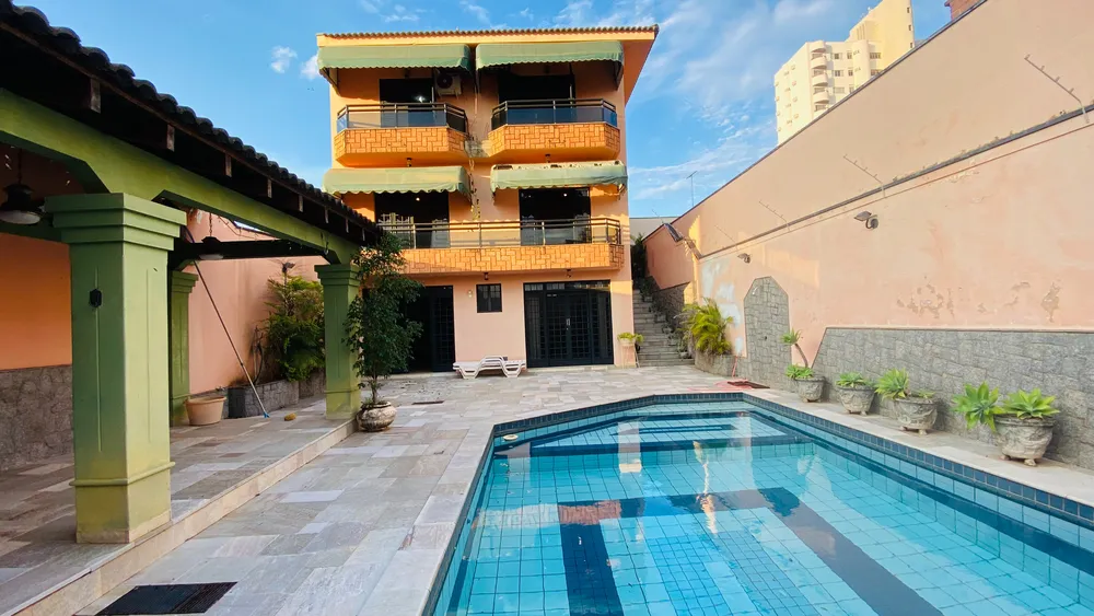 Sobrado, 4 quartos, 359 m² - Foto 1