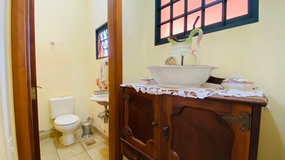 Casa, 3 quartos, 201 m² - Foto 2