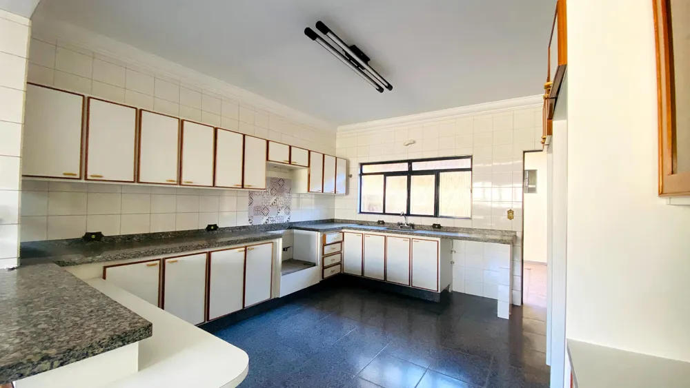 Sobrado, 3 quartos, 290 m² - Foto 1