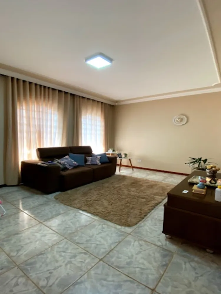 Casa, 3 quartos, 169 m² - Foto 1