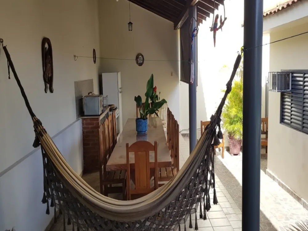 Casa, 2 quartos, 205 m² - Foto 1