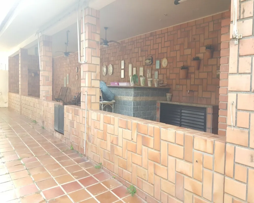 Sobrado, 4 quartos, 299 m² - Foto 1