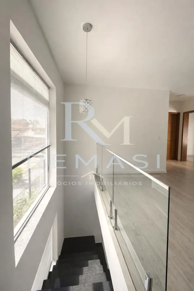 Casa, 3 quartos, 288 m² - Foto 1