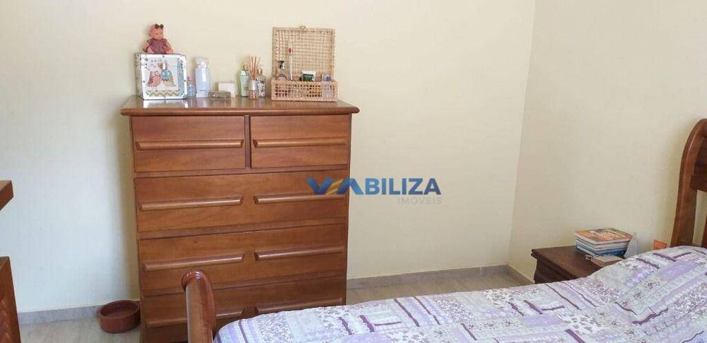 Casa à venda com 2 quartos, 74m² - Foto 2