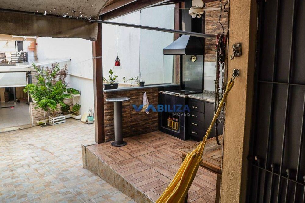 Sobrado, 3 quartos, 137 m² - Foto 2