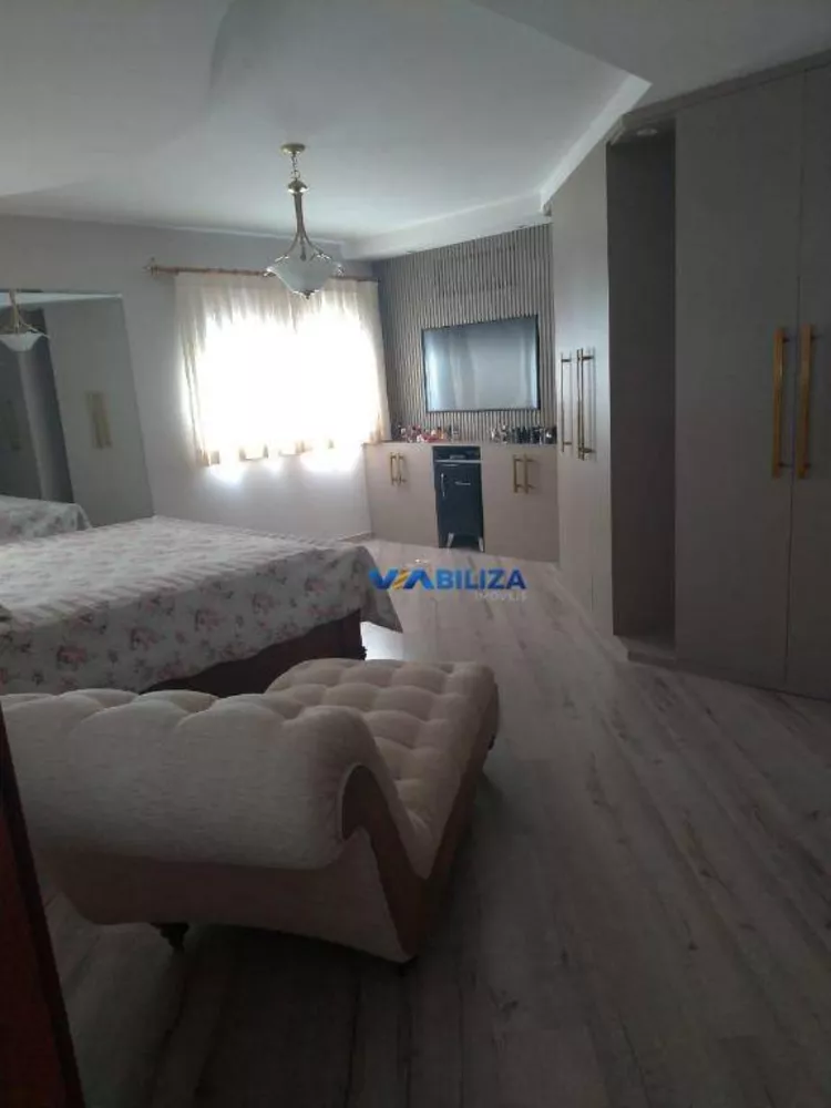 Sobrado, 4 quartos, 539 m² - Foto 1