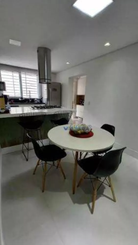 Sobrado, 2 quartos, 216 m² - Foto 13
