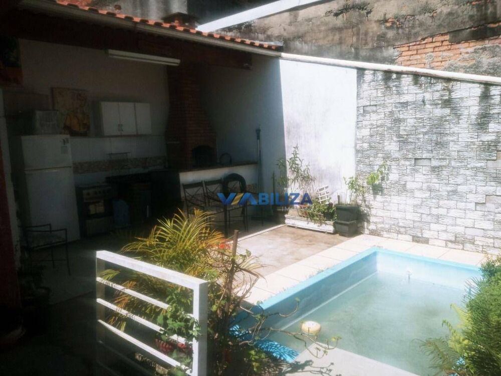 Casa à venda com 3 quartos, 119m² - Foto 8