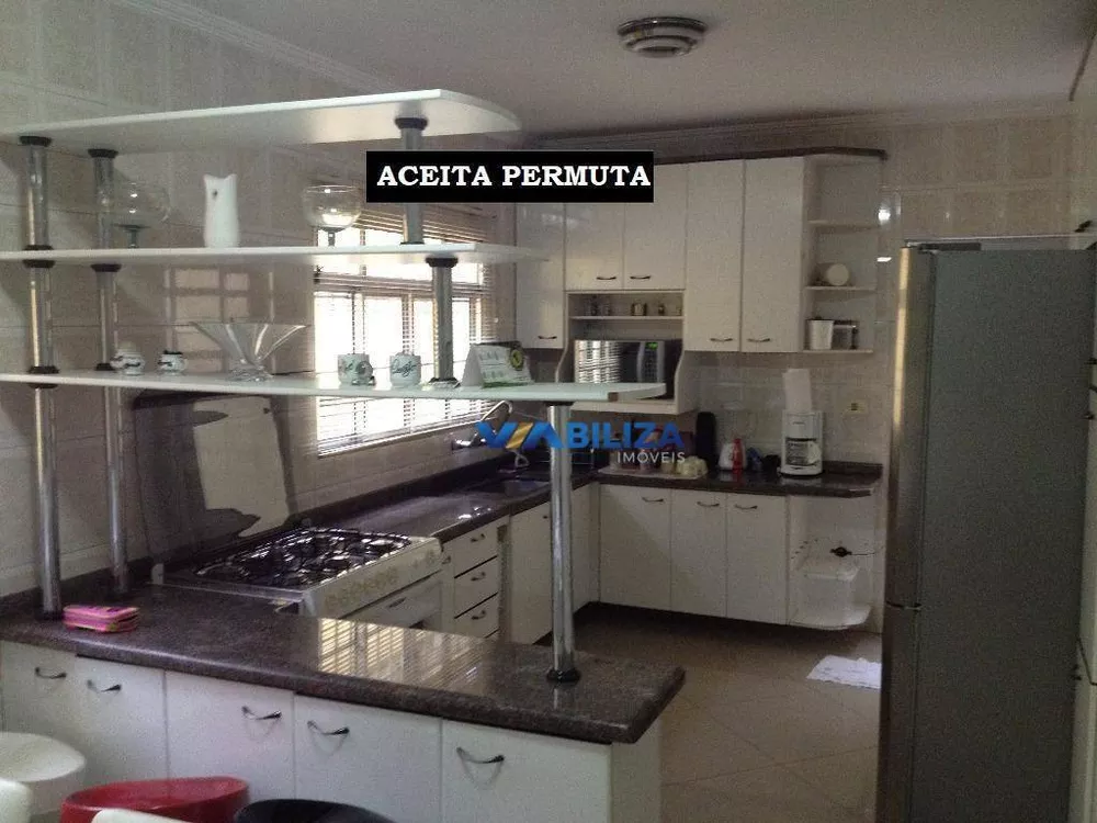 Sobrado à venda com 3 quartos, 182m² - Foto 1