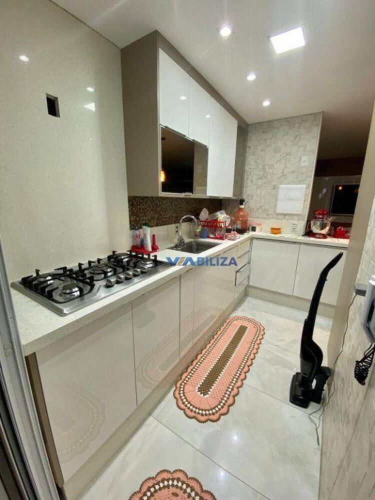 Apartamento, 3 quartos, 81 m² - Foto 2
