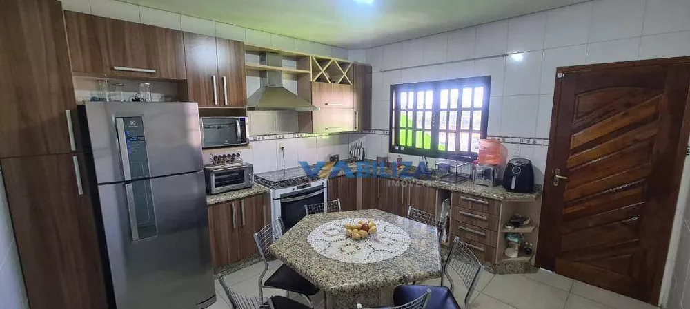 Sobrado à venda com 2 quartos, 120m² - Foto 3