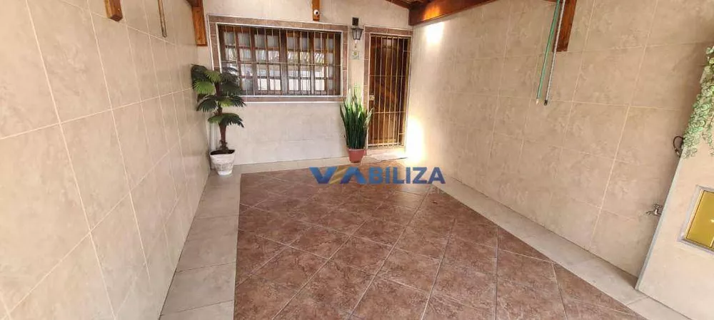 Sobrado à venda com 2 quartos, 120m² - Foto 2