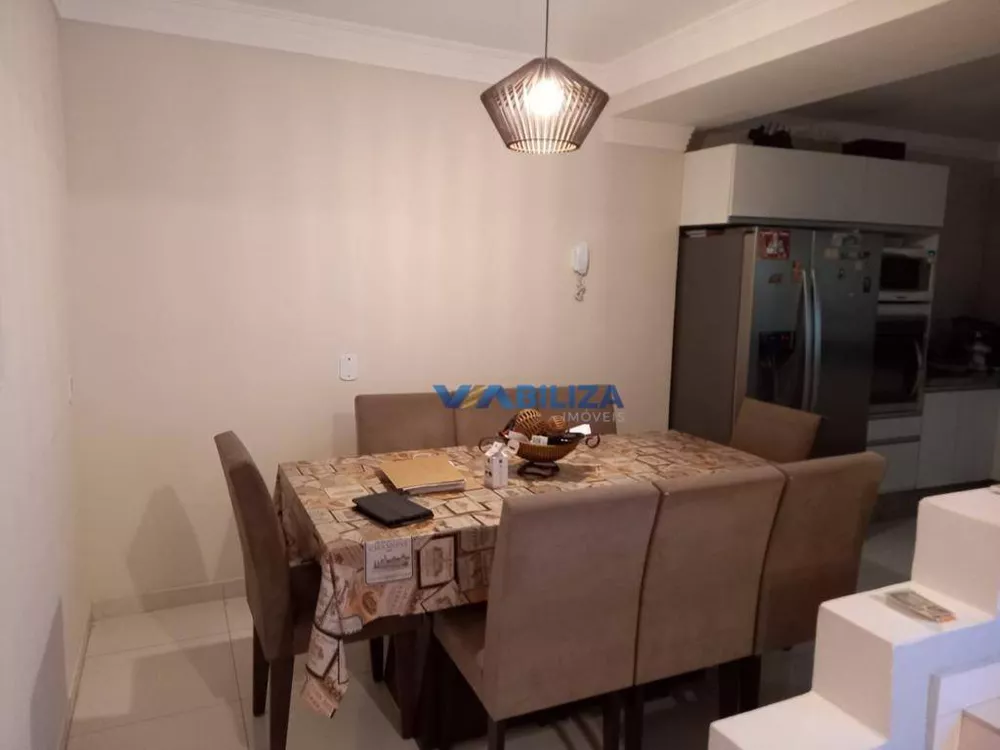 Sobrado à venda com 3 quartos, 120m² - Foto 4