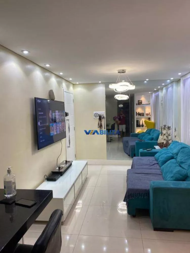 Apartamento à venda com 3 quartos, 67m² - Foto 1