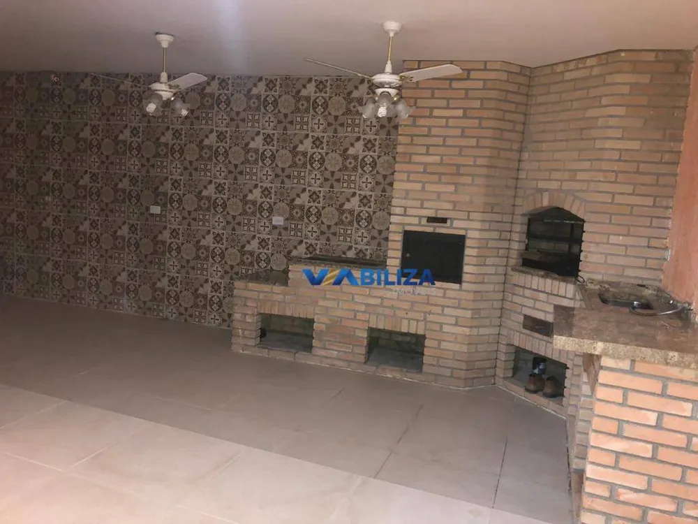 Sobrado, 3 quartos, 237 m² - Foto 1