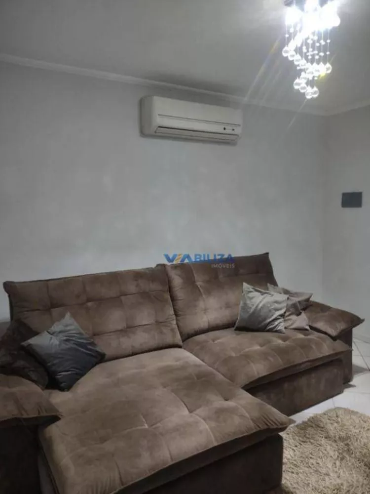 Casa à venda com 2 quartos, 80m² - Foto 5