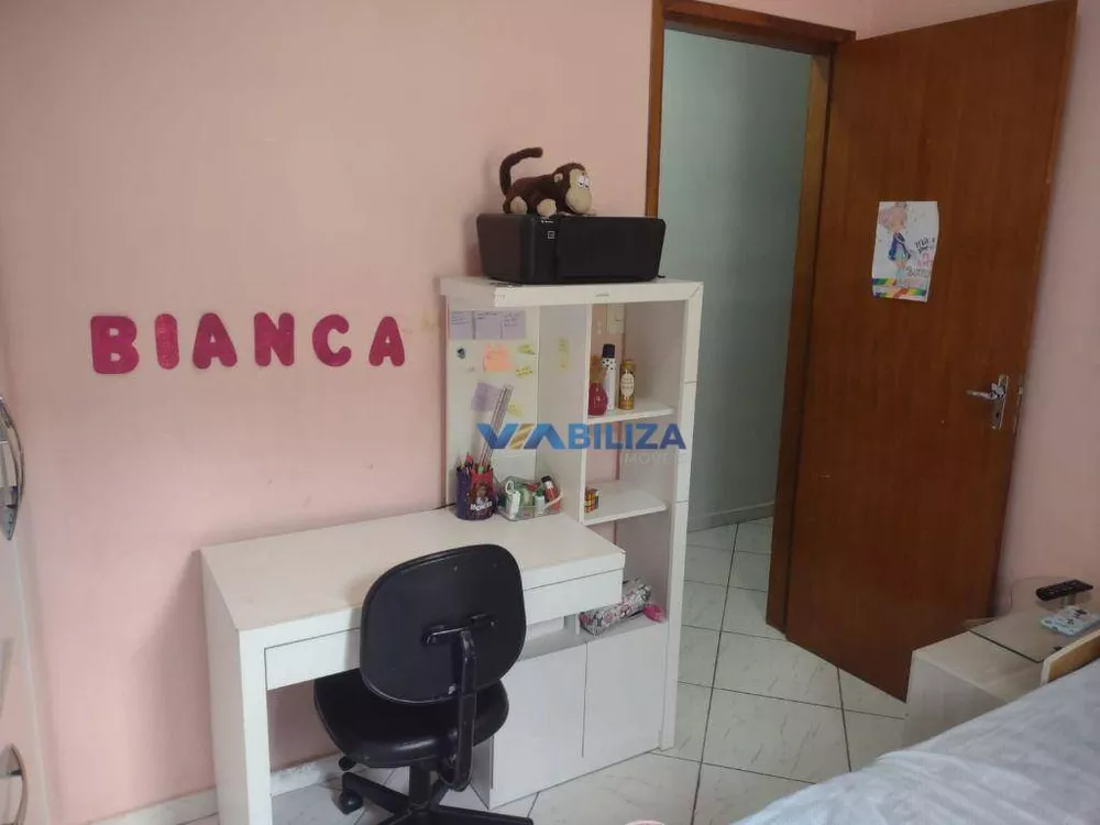 Casa à venda com 2 quartos, 80m² - Foto 11