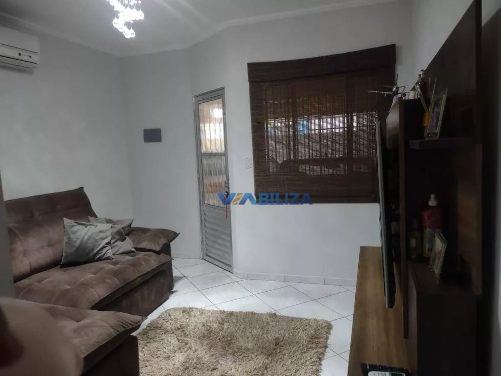 Casa à venda com 2 quartos, 80m² - Foto 6