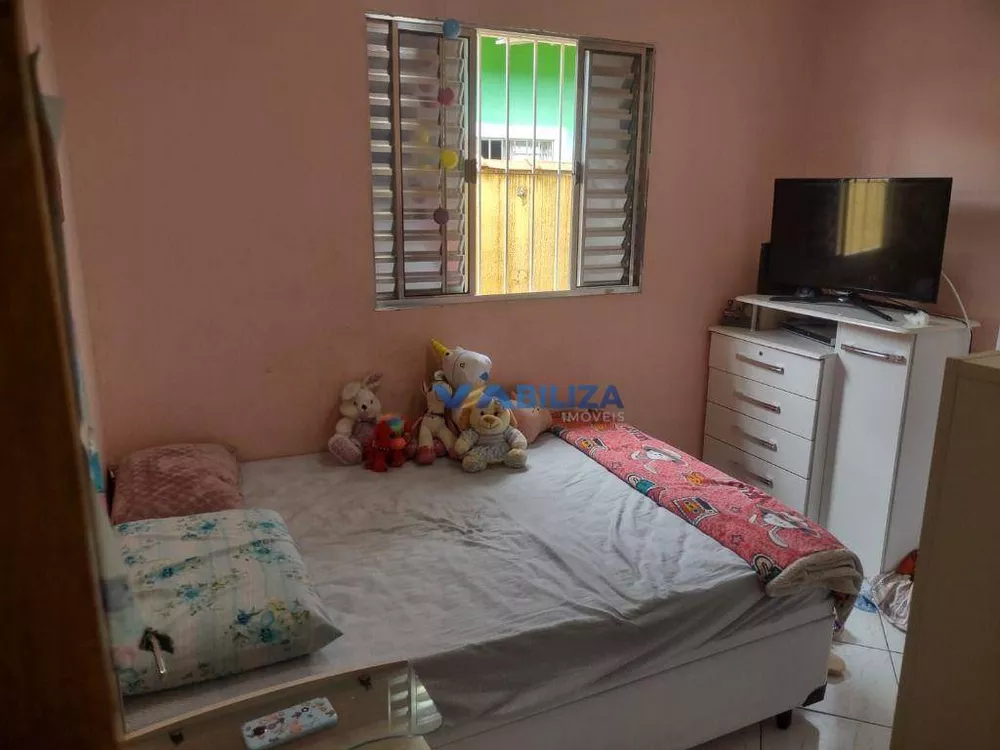 Casa à venda com 2 quartos, 80m² - Foto 9