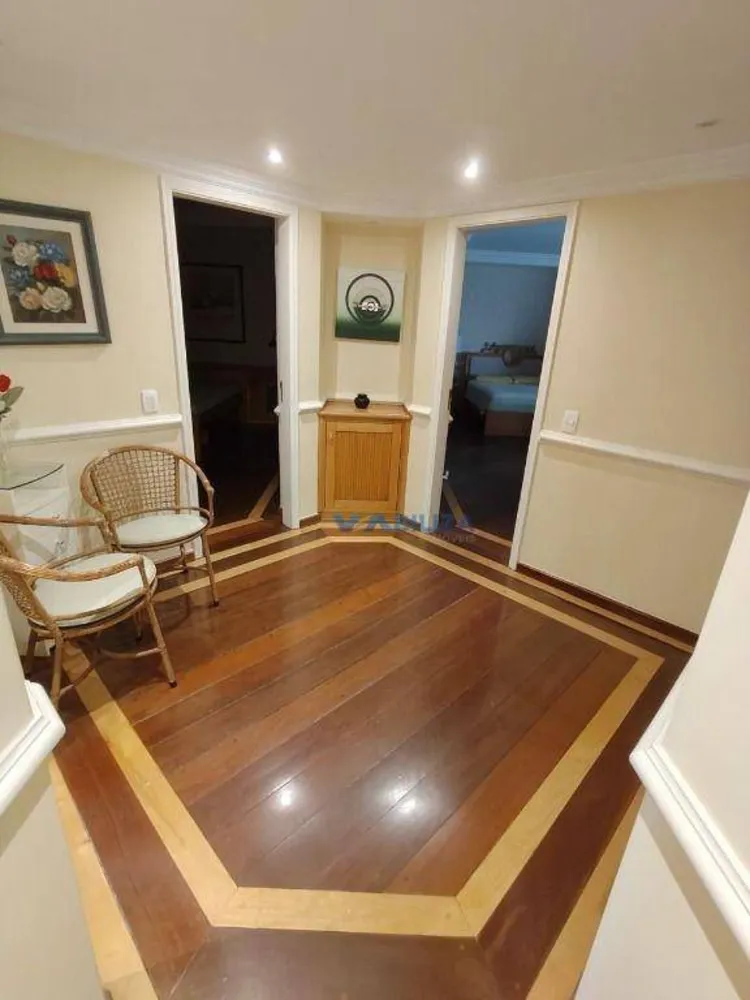 Apartamento, 3 quartos, 240 m² - Foto 4