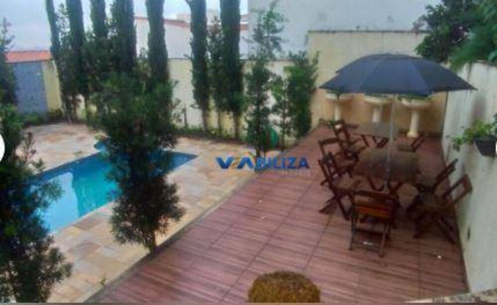 Sobrado, 3 quartos, 350 m² - Foto 1