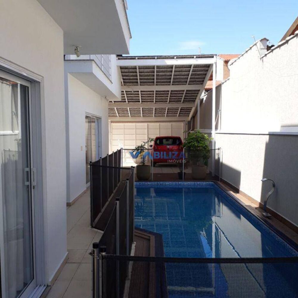 Casa, 3 quartos, 290 m² - Foto 1