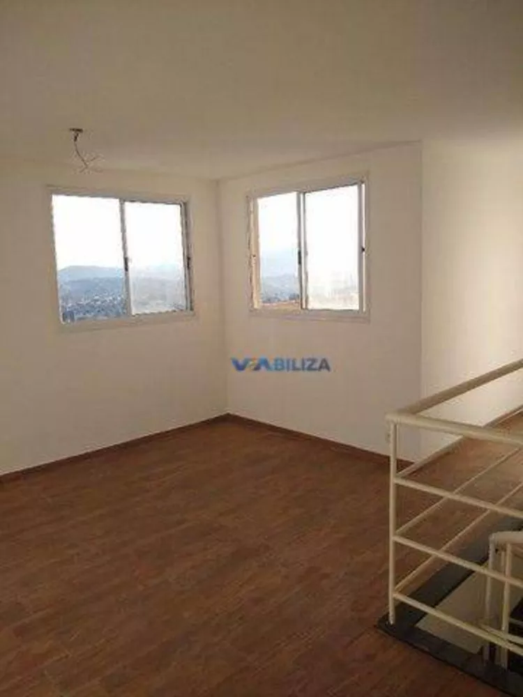 Apartamento à venda com 3 quartos, 113m² - Foto 3