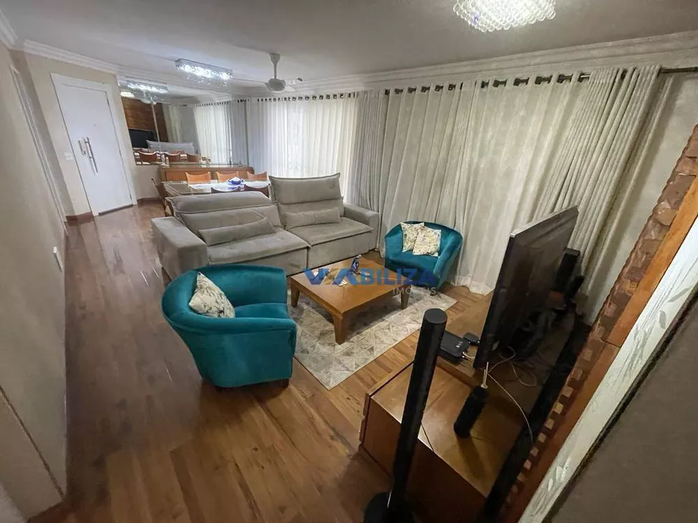 Apartamento à venda com 3 quartos, 128m² - Foto 1