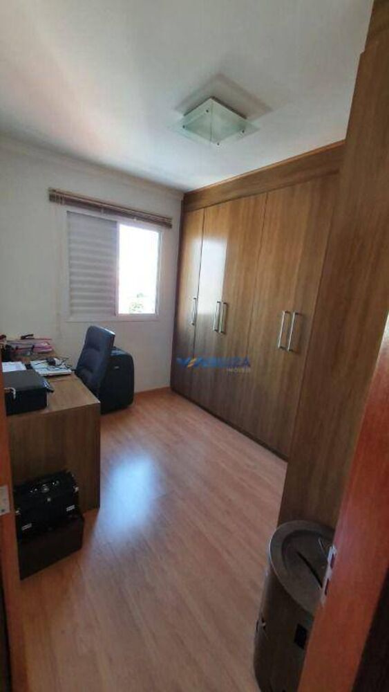 Apartamento à venda com 3 quartos, 76m² - Foto 8