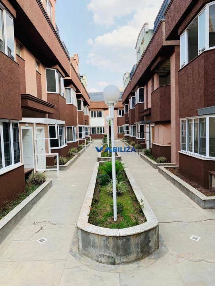 Sobrado, 3 quartos, 226 m² - Foto 3