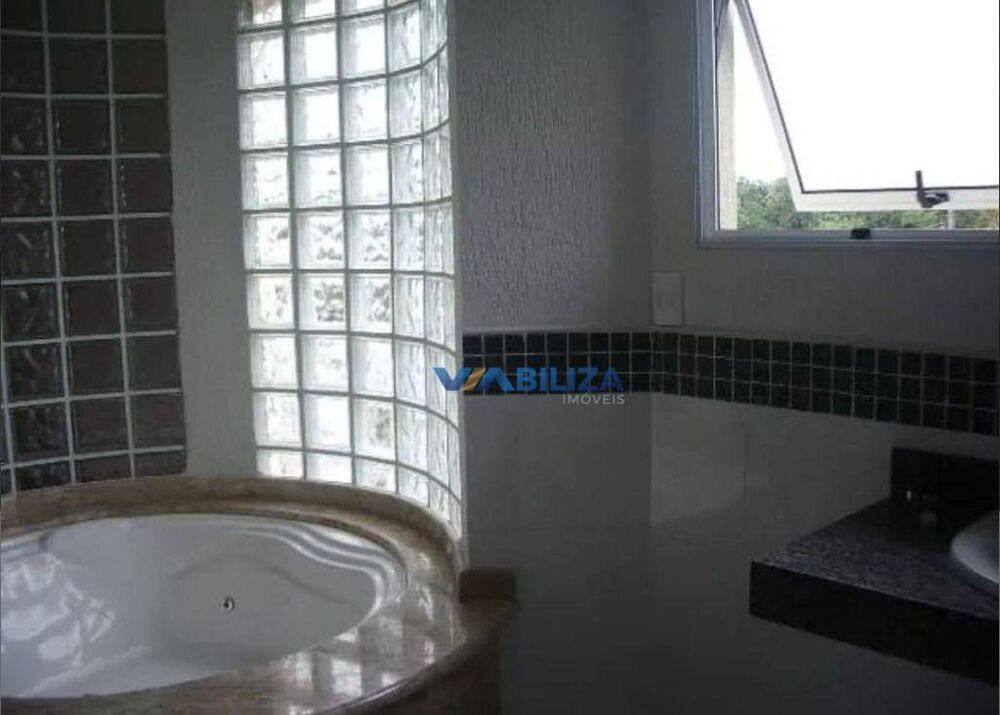 Sobrado, 3 quartos, 290 m² - Foto 2