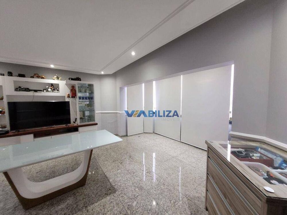 Cobertura, 3 quartos, 240 m² - Foto 1