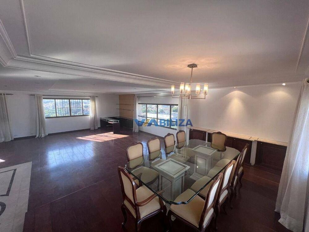 Apartamento à venda com 3 quartos, 218m² - Foto 3