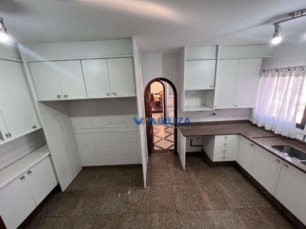 Apartamento à venda com 3 quartos, 218m² - Foto 7
